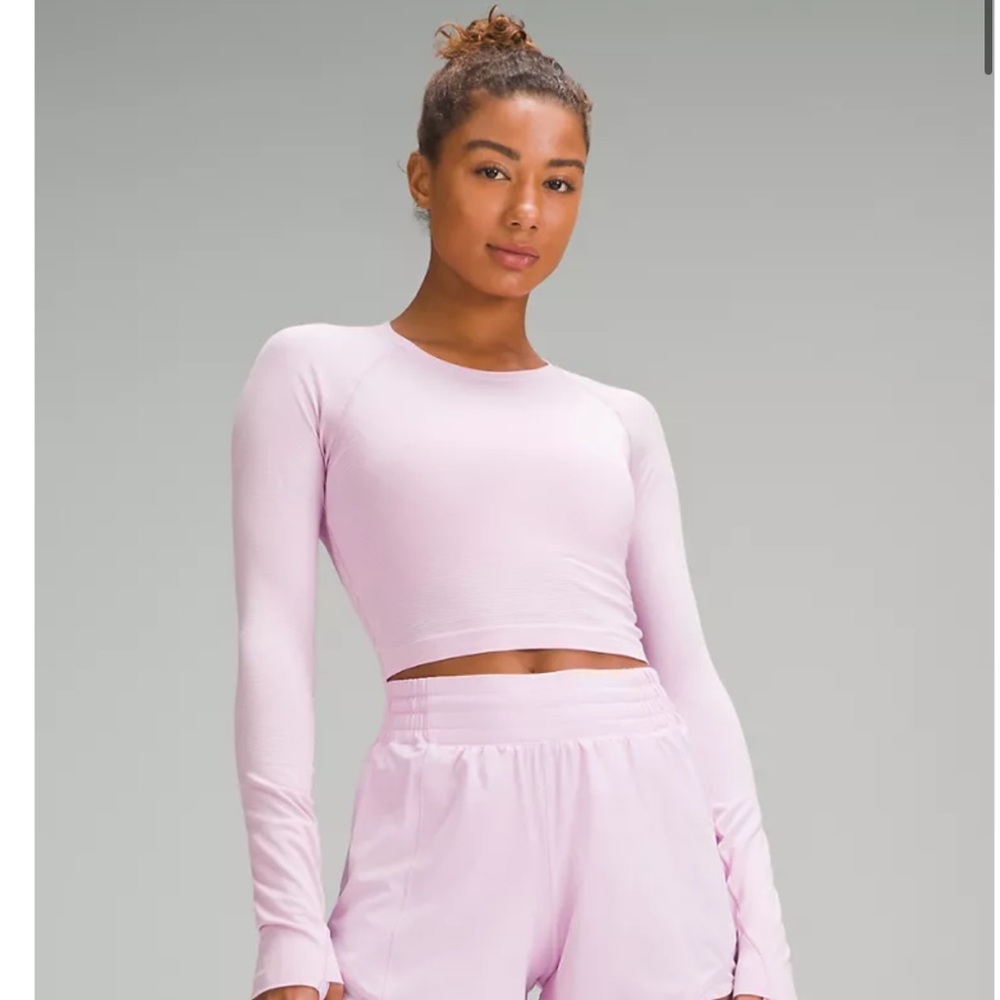 Lululemon Athletica swiftly
Tech vita Pink Long Sleeve Crop Top